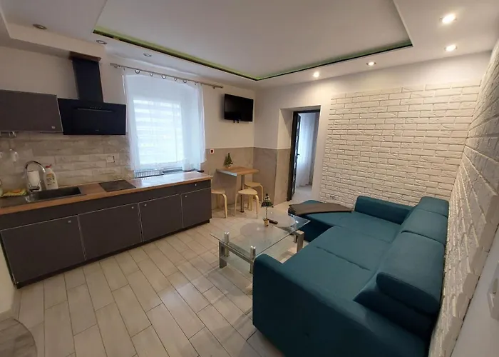 Invest Dworcowa 1 I 2 Apartment *