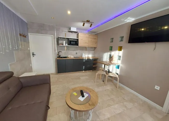 Invest Dworcowa 1 I 2 Apartment *